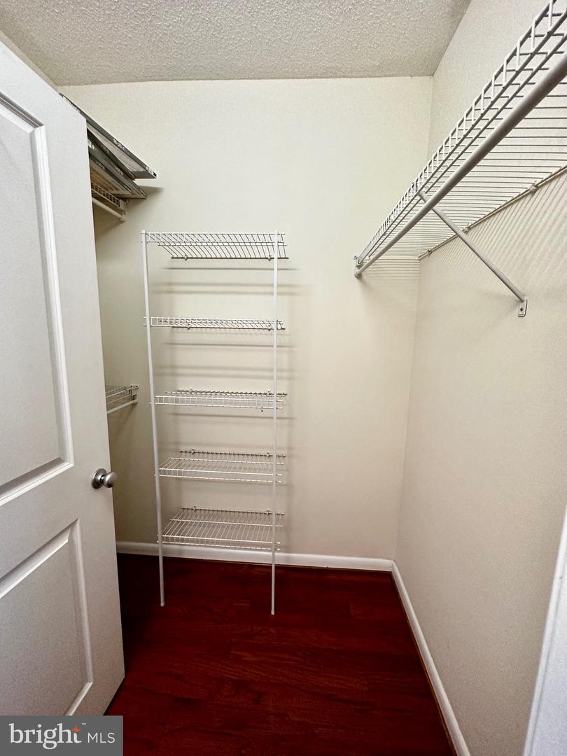 851 N Glebe ROAD Unit: 1715