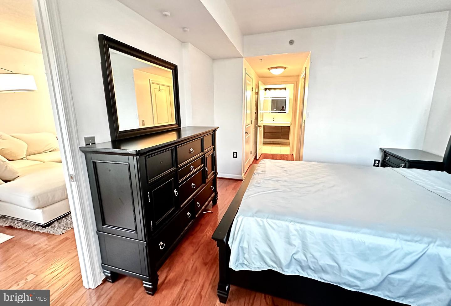 851 N Glebe ROAD Unit: 1715