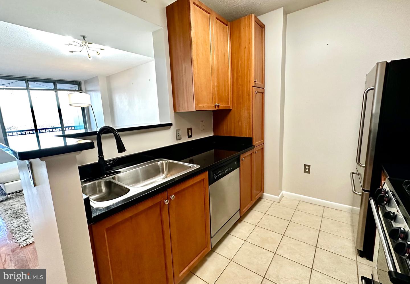851 N Glebe ROAD Unit: 1715