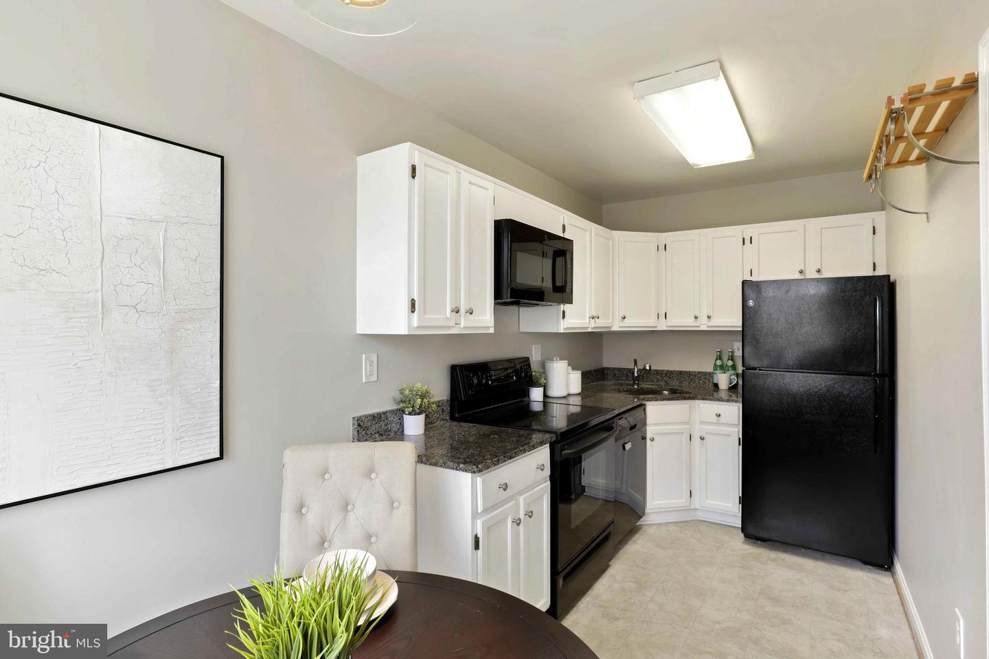 1802 Key BOULEVARD Unit: 9485