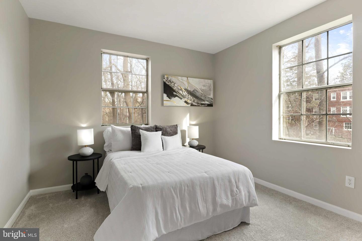 1802 Key BOULEVARD Unit: 9485
