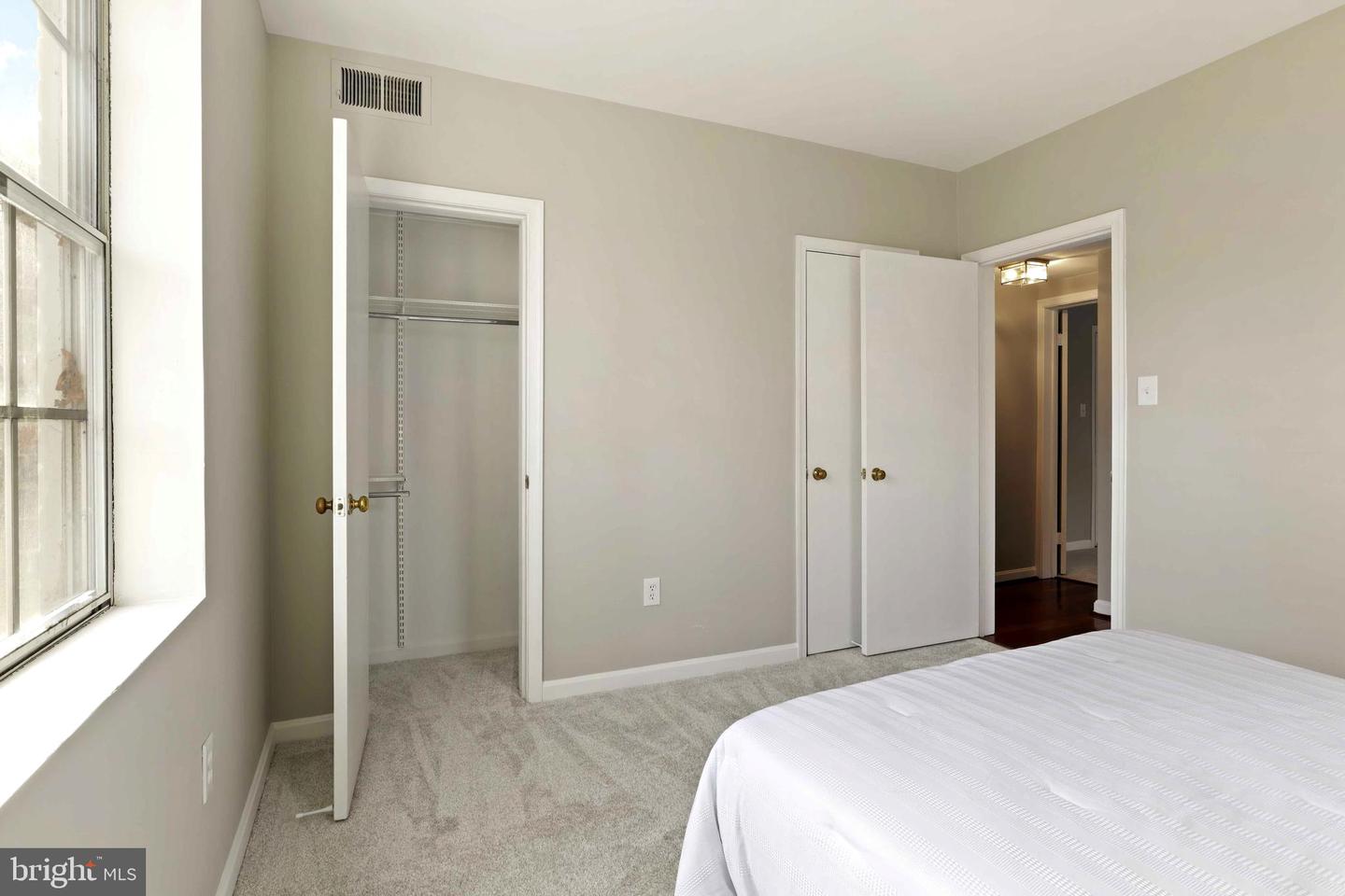 1802 Key BOULEVARD Unit: 9485