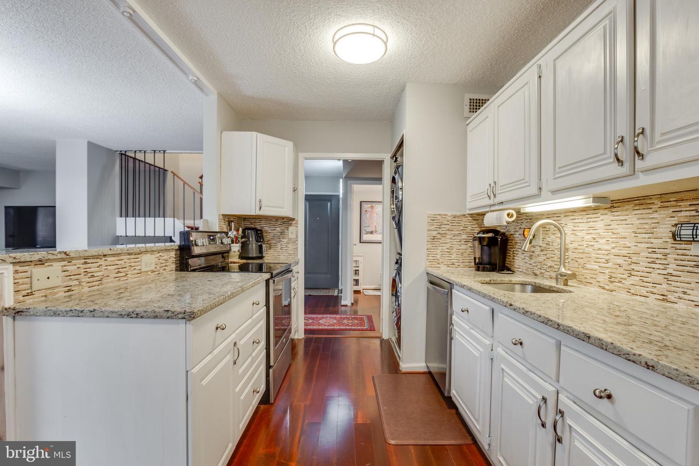 5300 Columbia PIKE Unit: 716