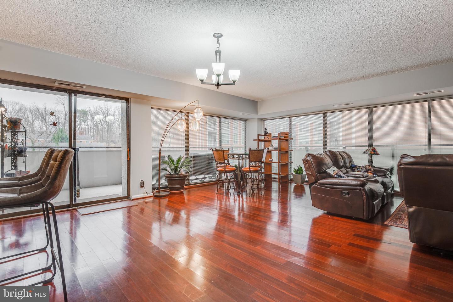 5300 Columbia PIKE Unit: 716