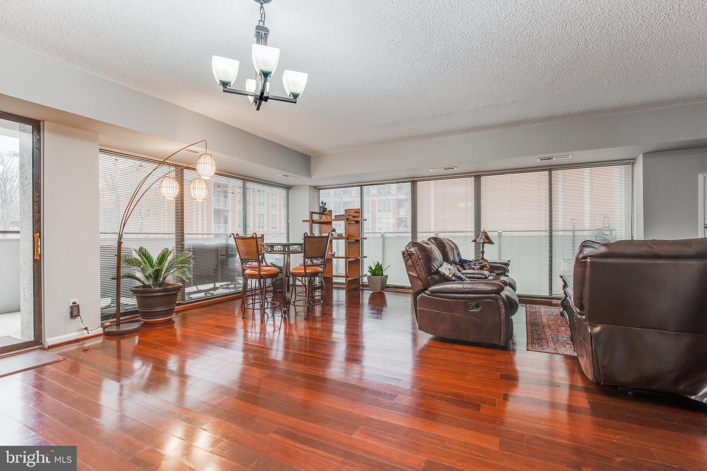 5300 Columbia PIKE Unit: 716