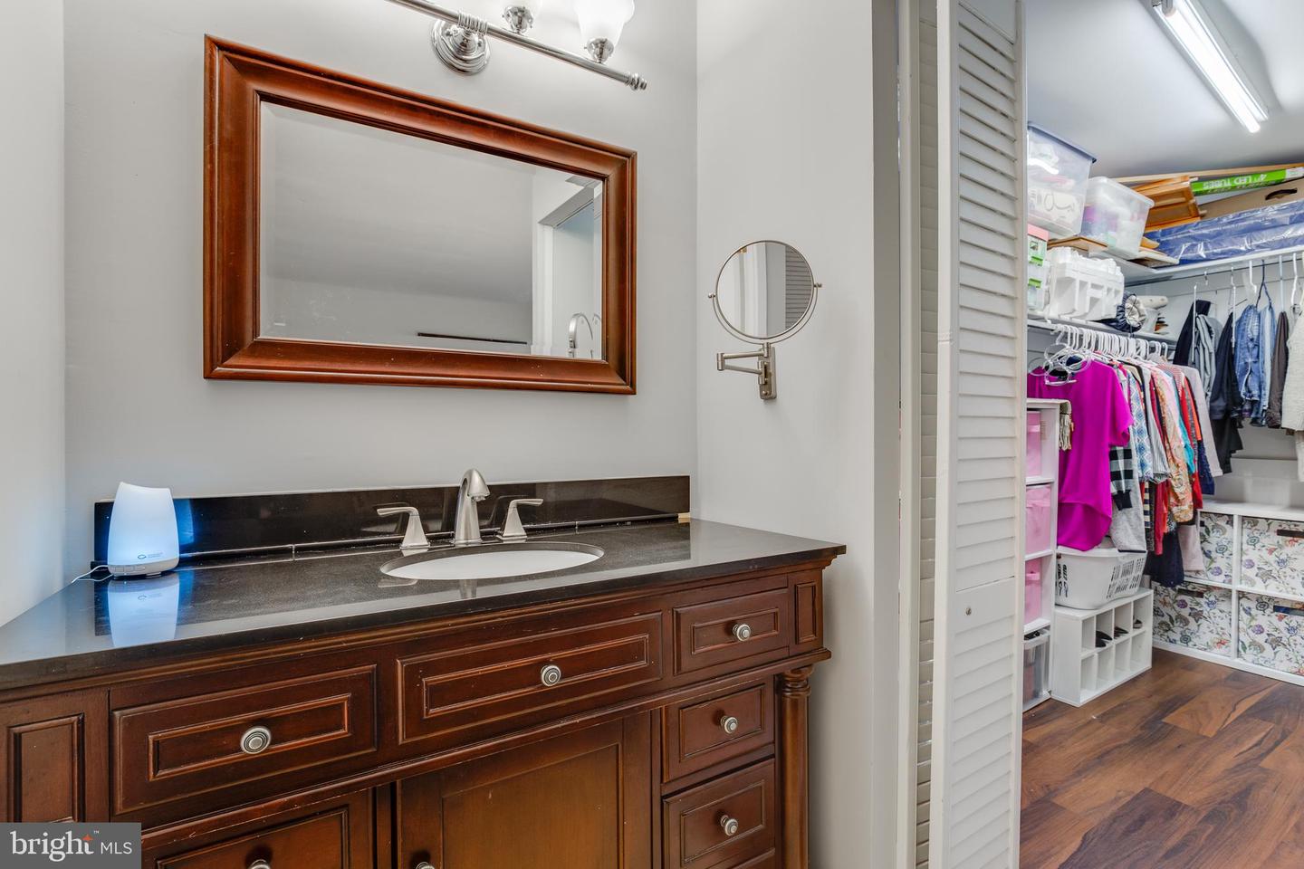 5300 Columbia PIKE Unit: 716