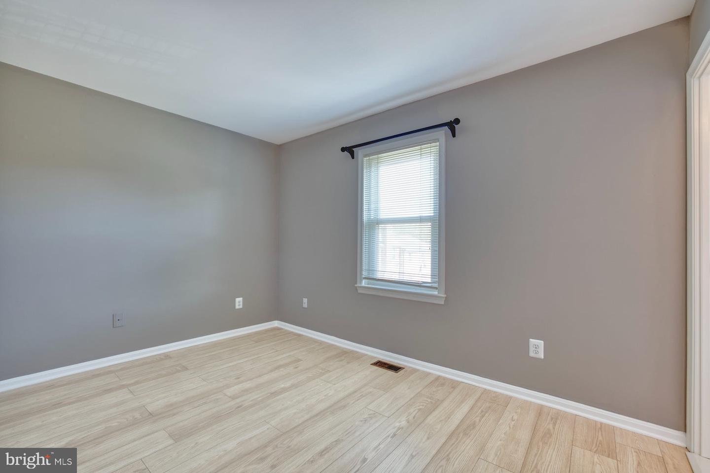 3019 20th COURT S