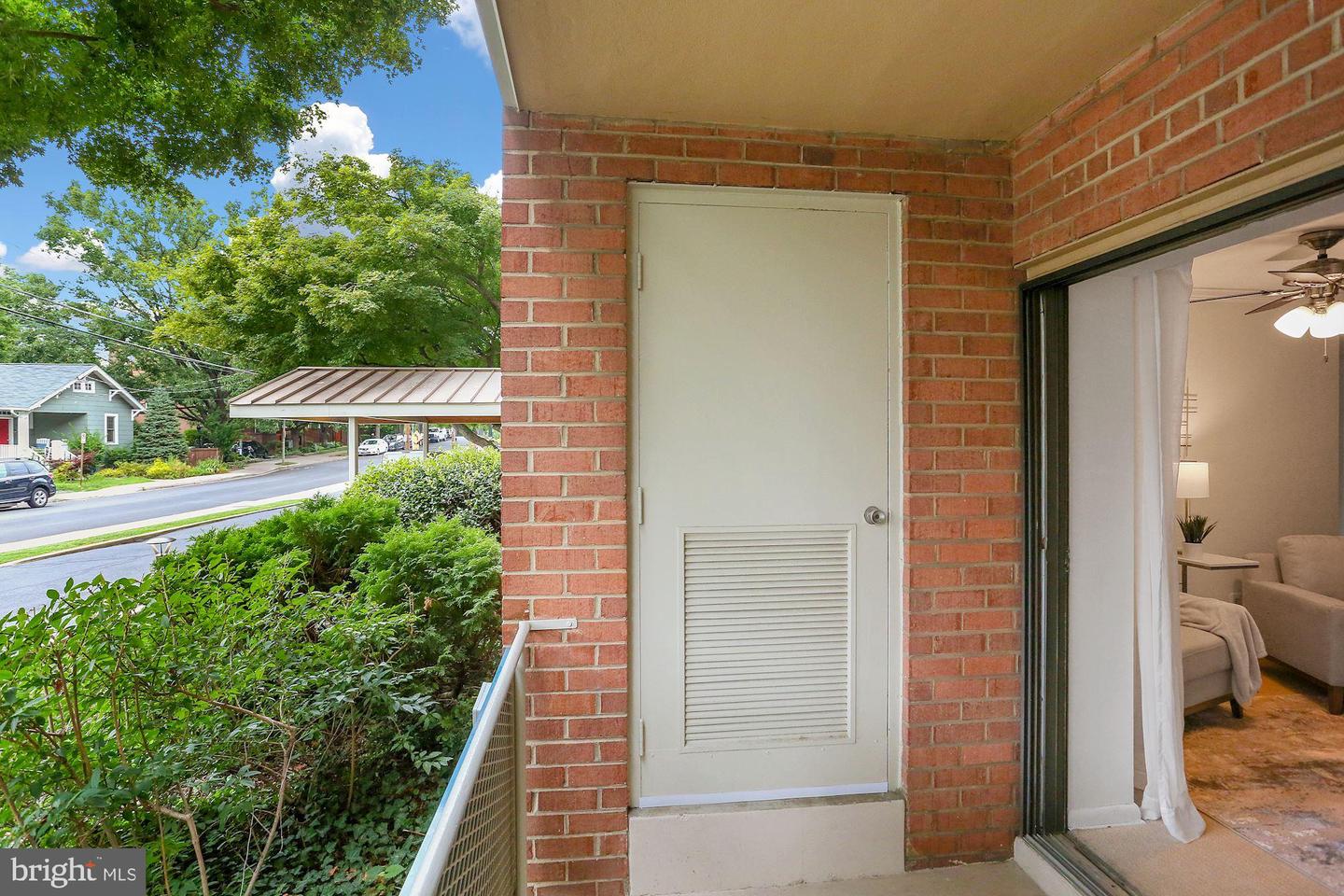 1931 N Cleveland STREET Unit: 209
