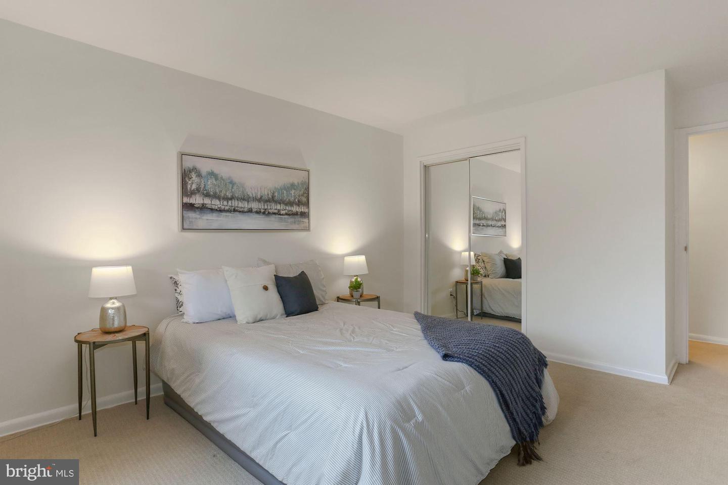 1931 N Cleveland STREET Unit: 209