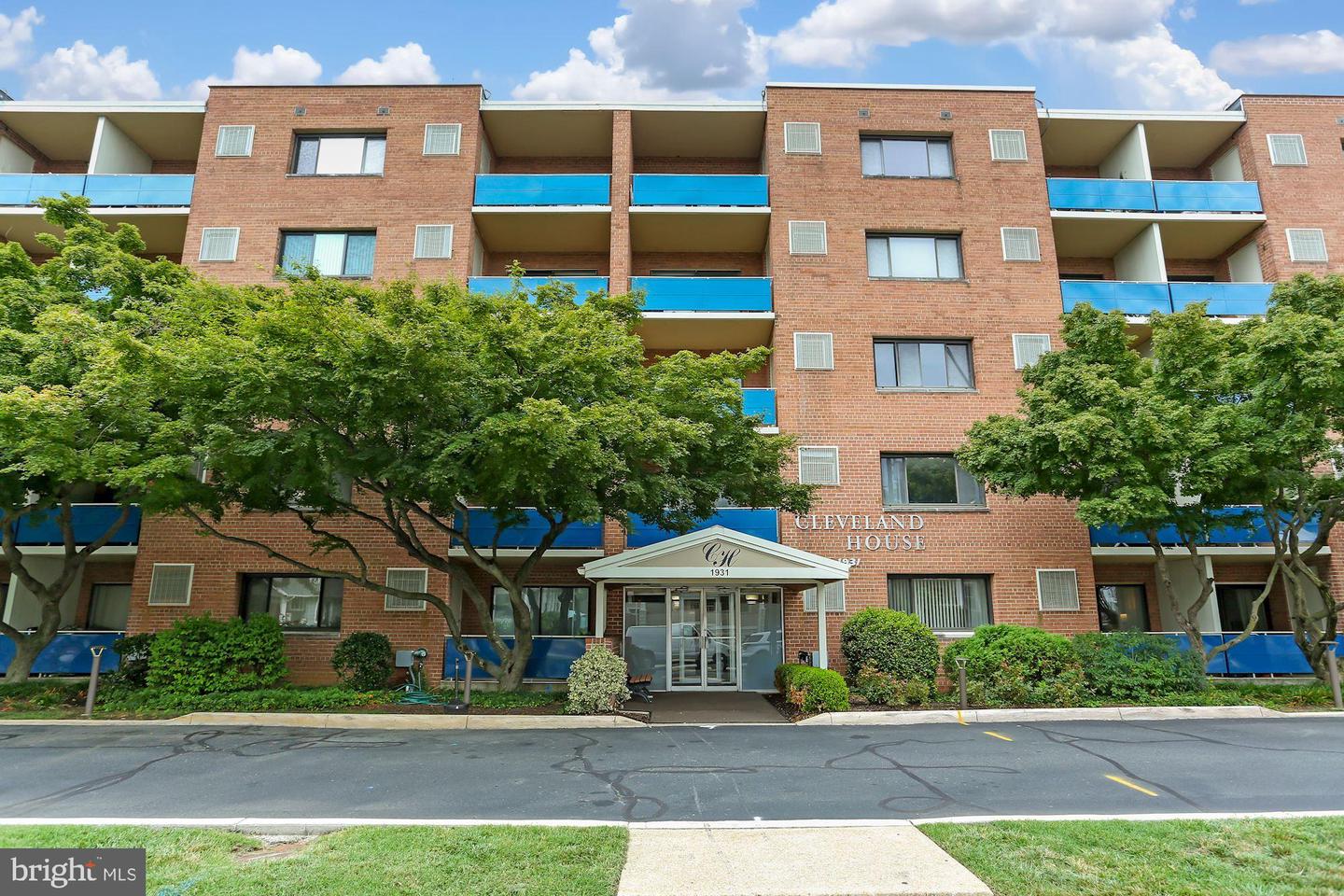 1931 N Cleveland STREET Unit: 209