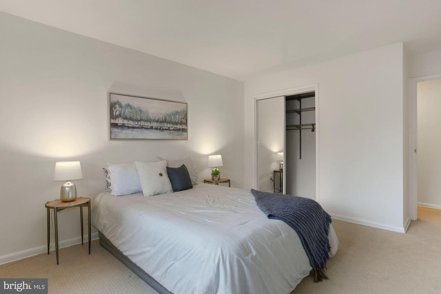 1931 N Cleveland STREET Unit: 209