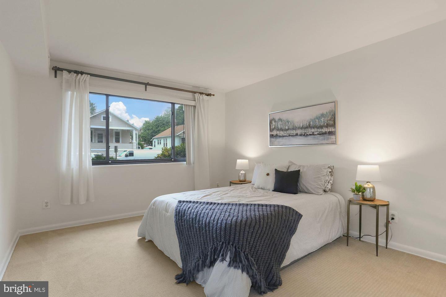 1931 N Cleveland STREET Unit: 209
