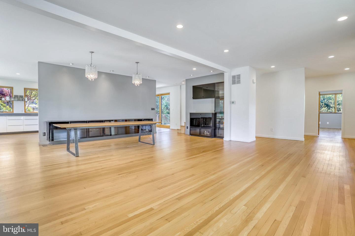 4844 Yorktown BOULEVARD