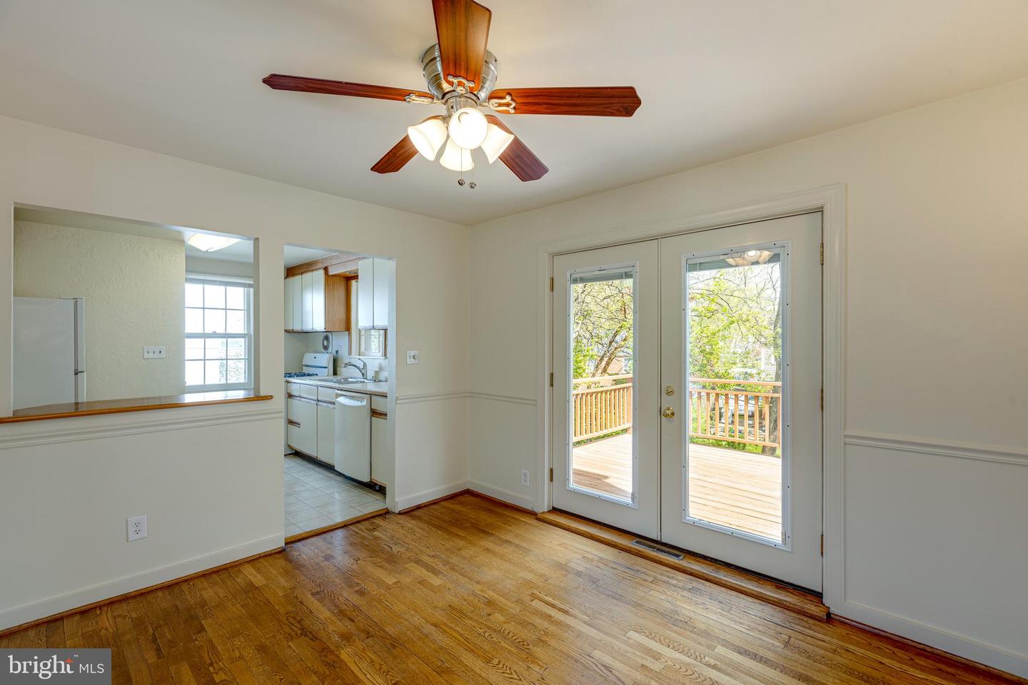 981 Patrick Henry DRIVE