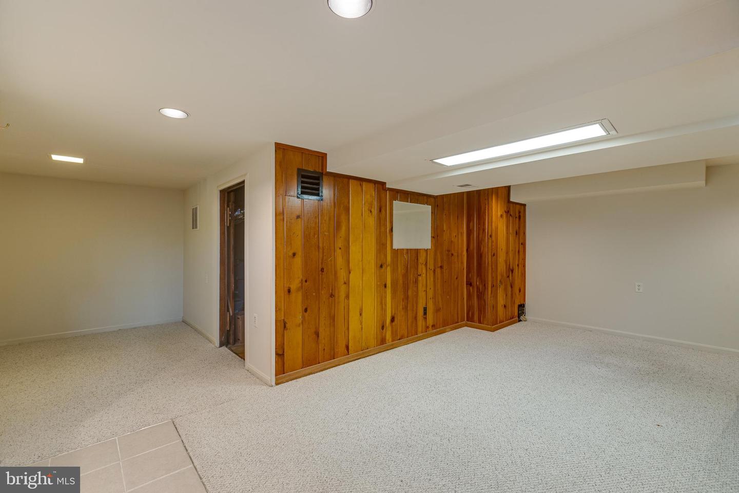 981 Patrick Henry DRIVE