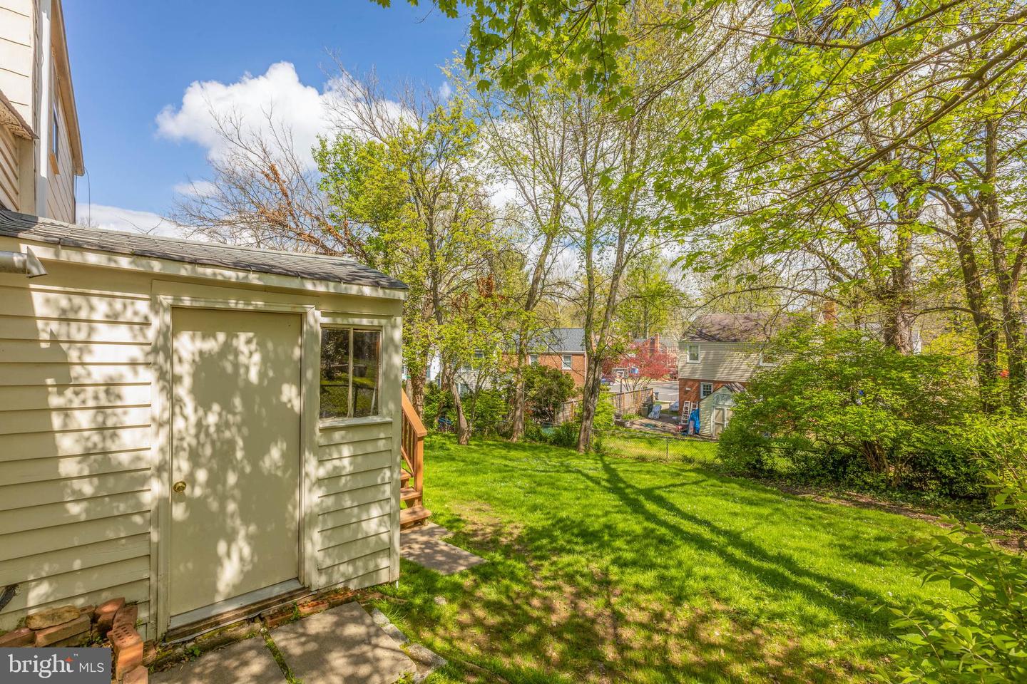 981 Patrick Henry DRIVE