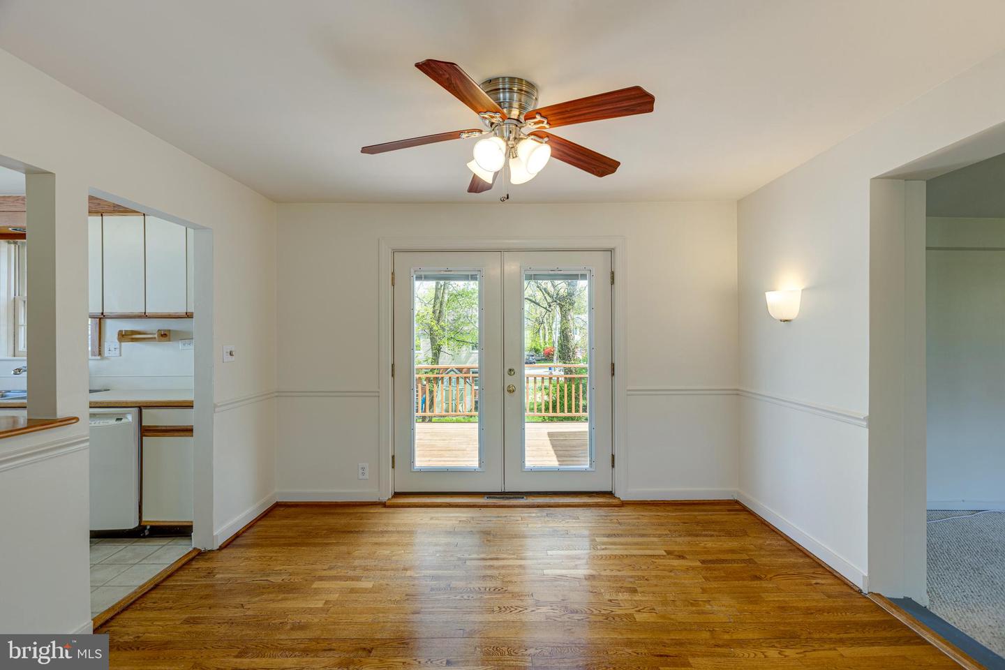 981 Patrick Henry DRIVE