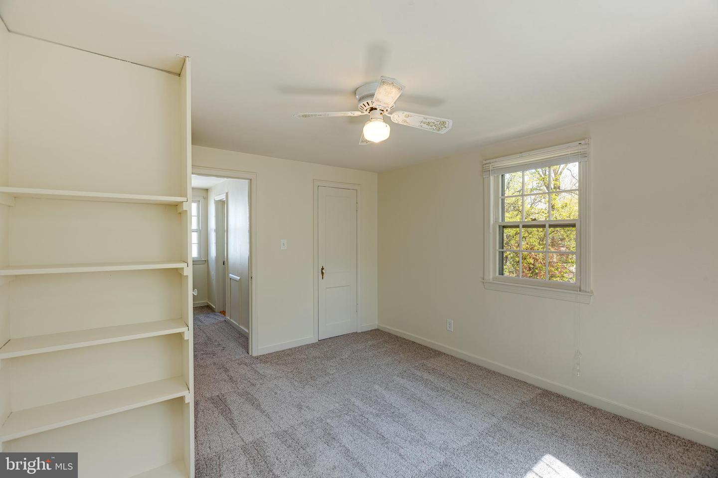 981 Patrick Henry DRIVE