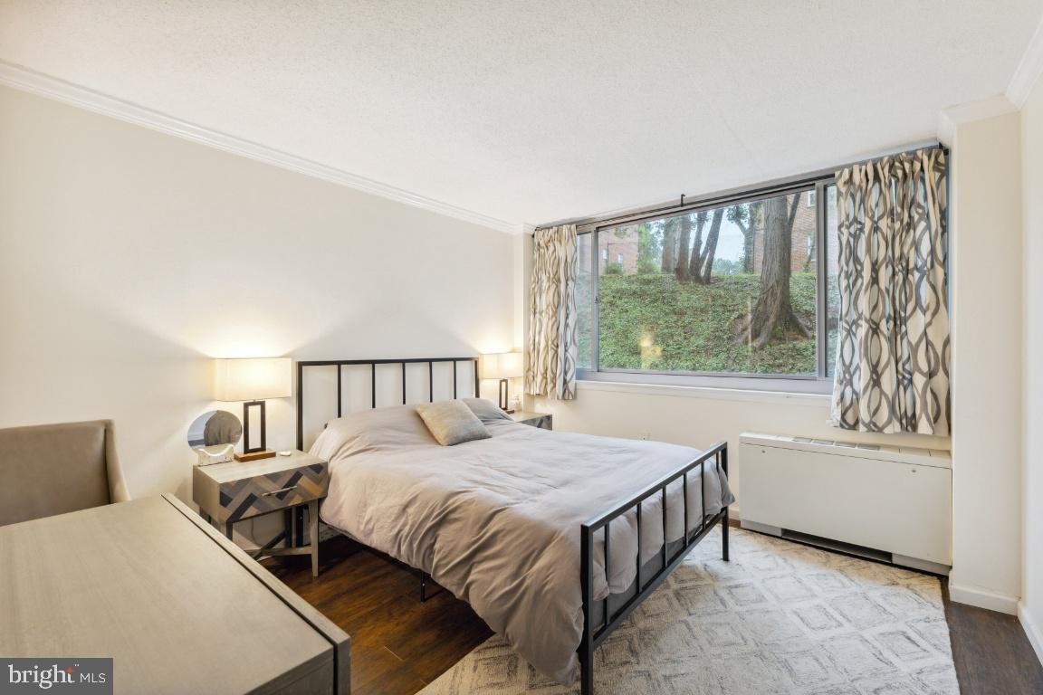 5353 Columbia PIKE Unit: 206