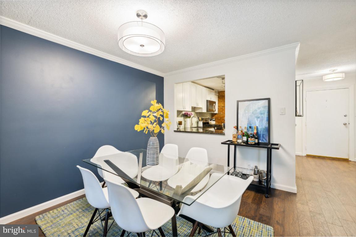 5353 Columbia PIKE Unit: 206