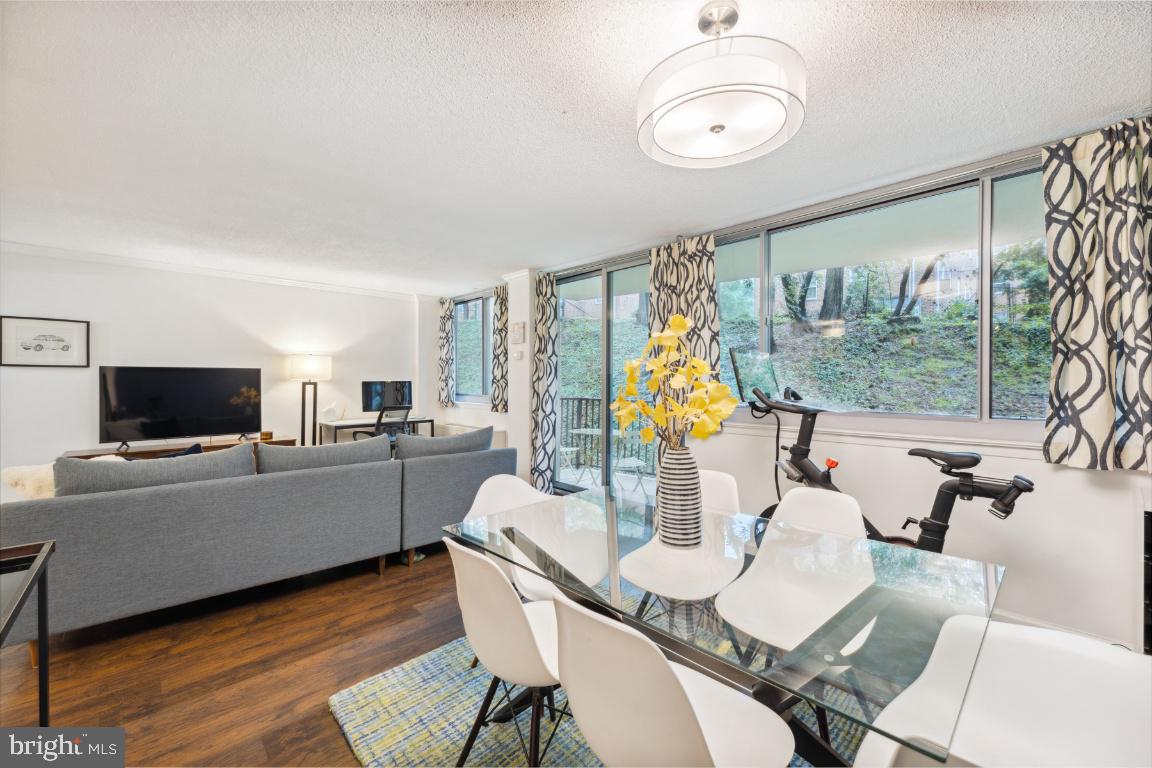 5353 Columbia PIKE Unit: 206