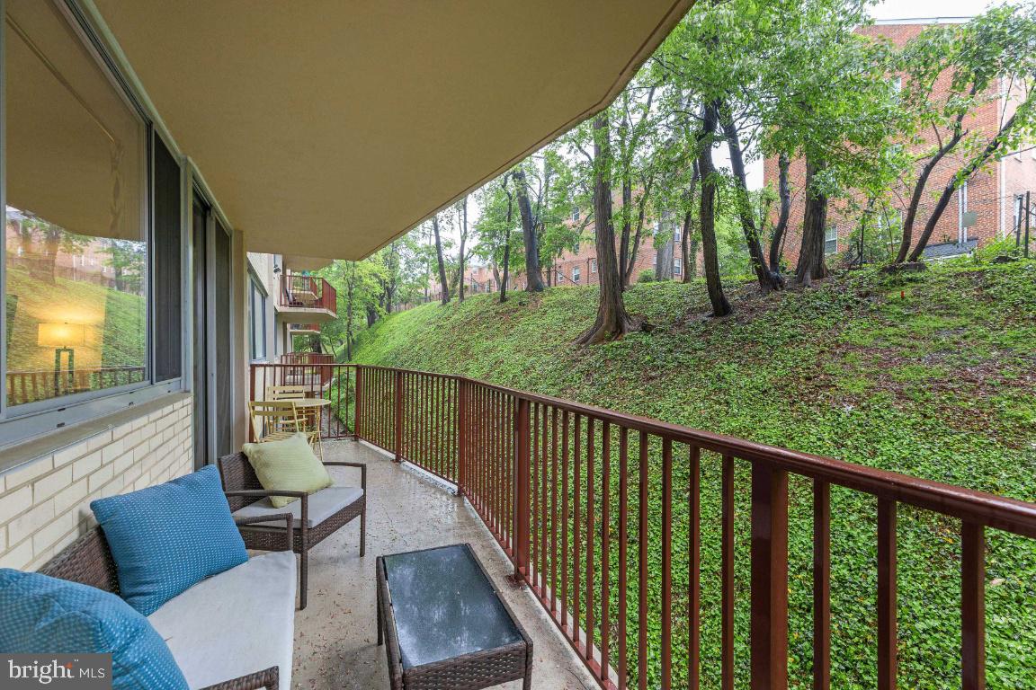 5353 Columbia PIKE Unit: 206