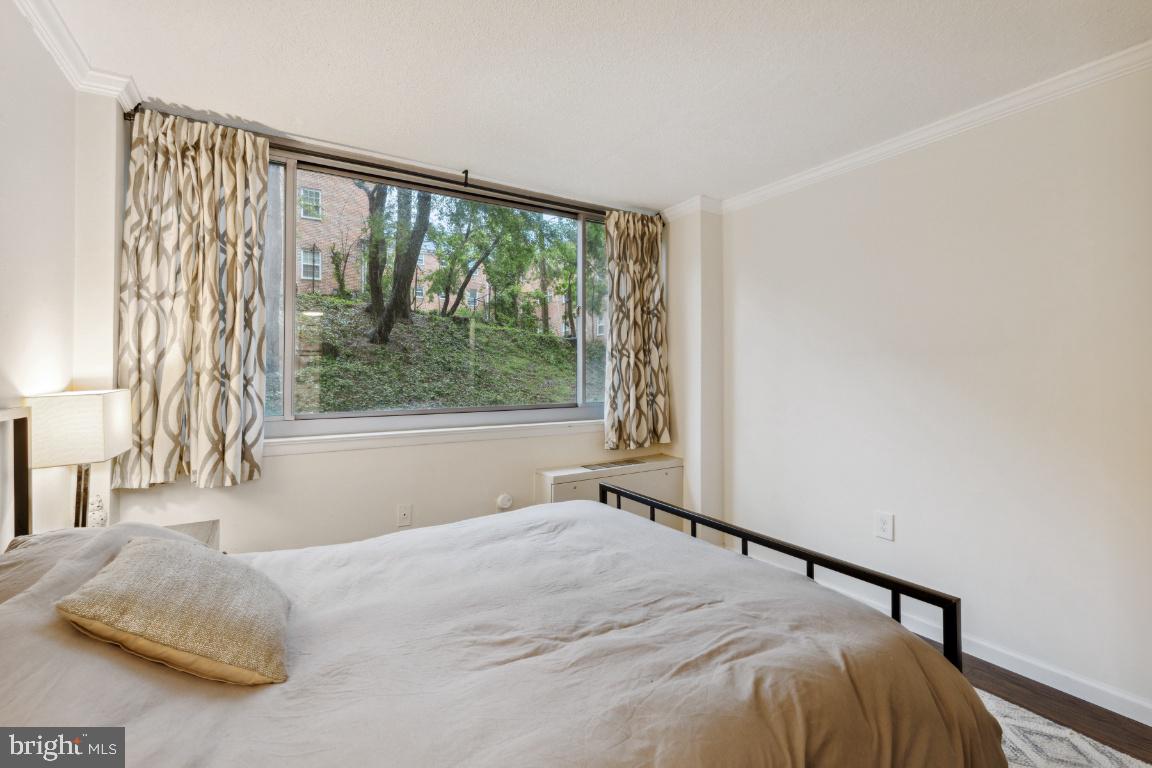 5353 Columbia PIKE Unit: 206