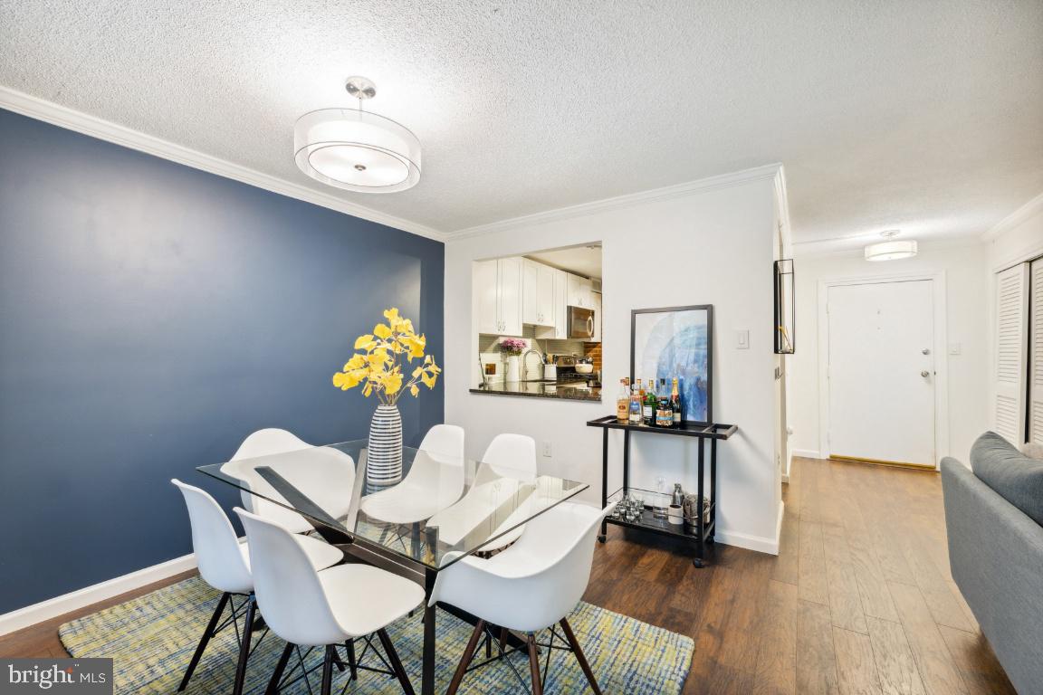 5353 Columbia PIKE Unit: 206
