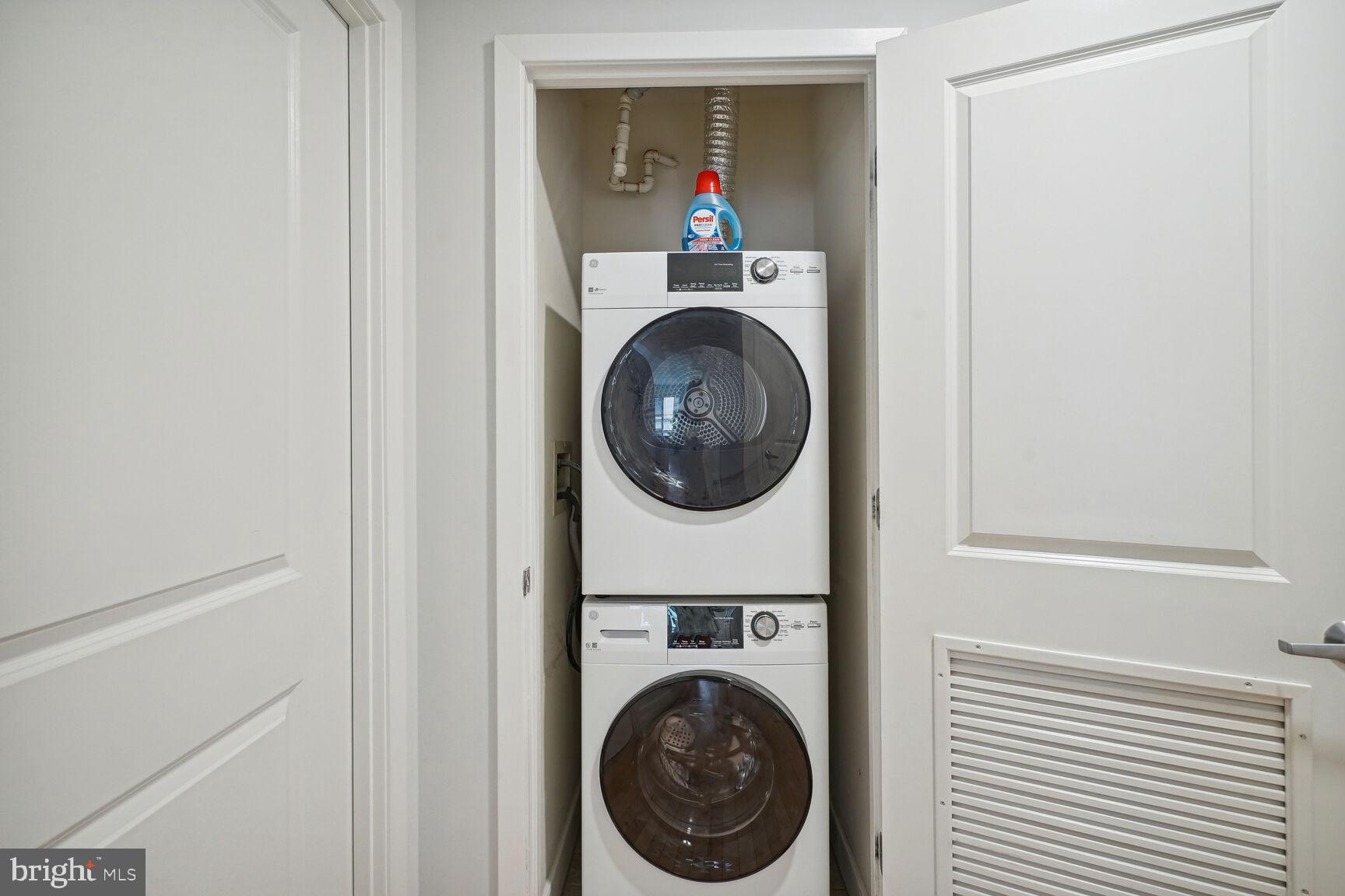 820 N Pollard STREET Unit: 303