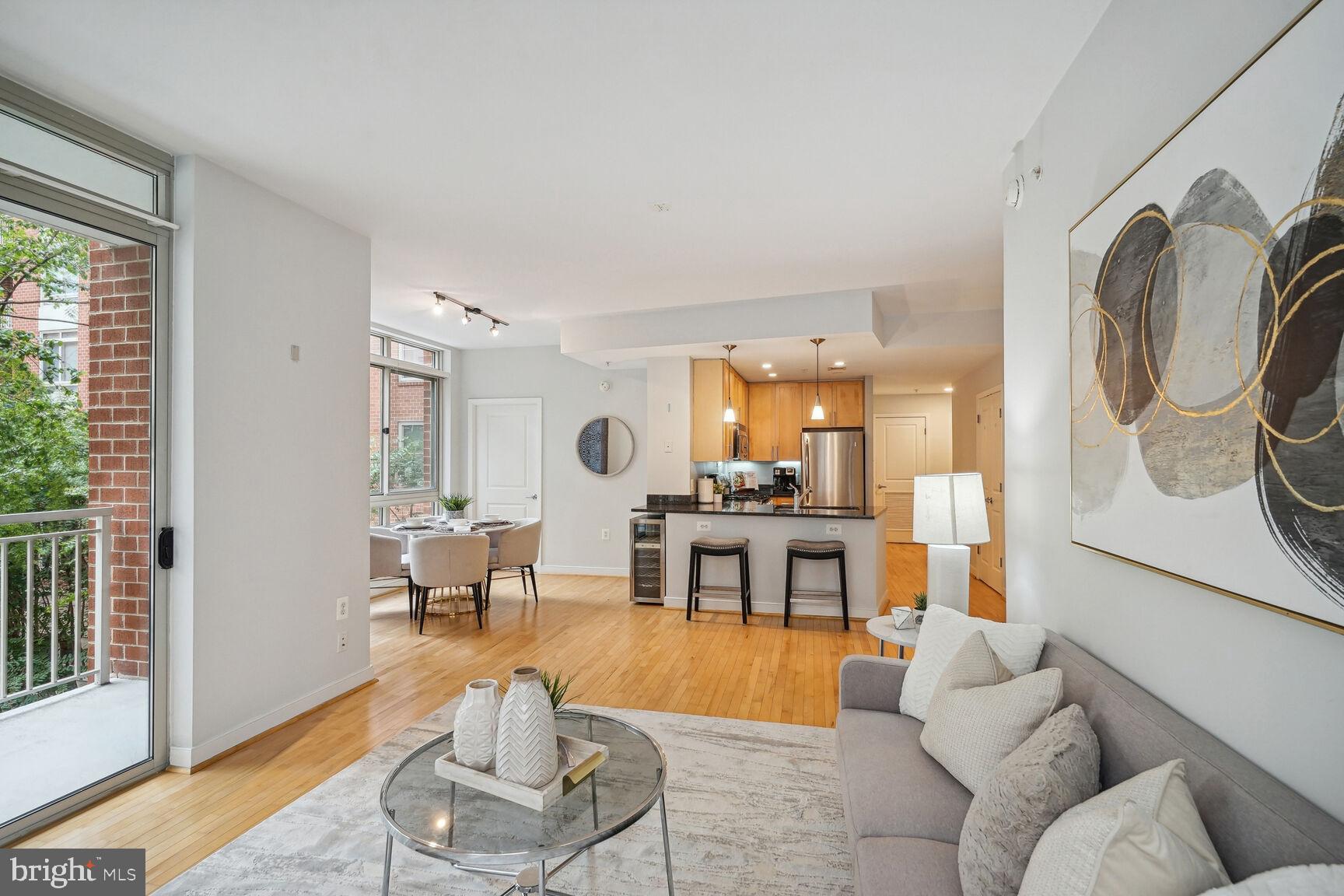 820 N Pollard STREET Unit: 303