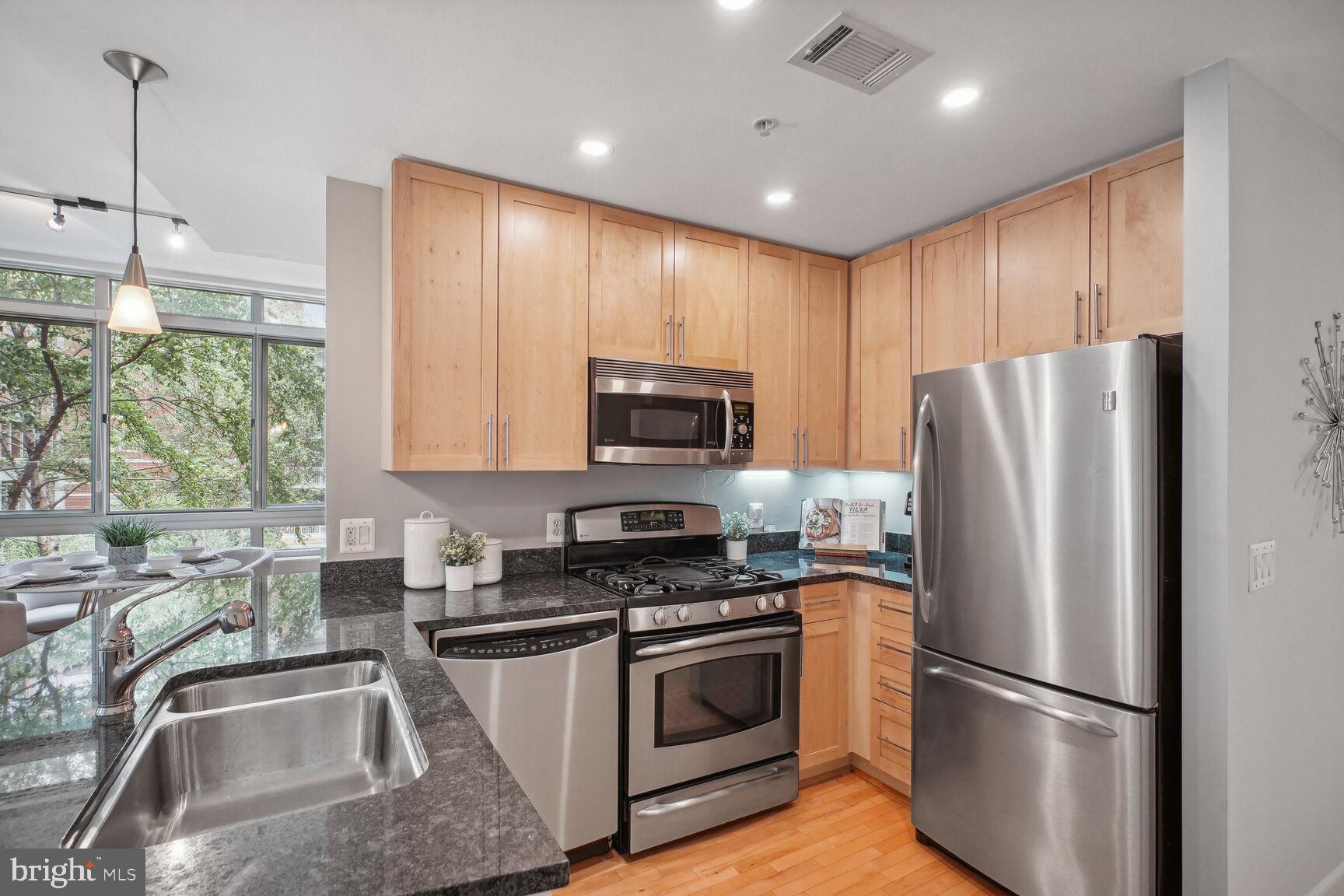820 N Pollard STREET Unit: 303