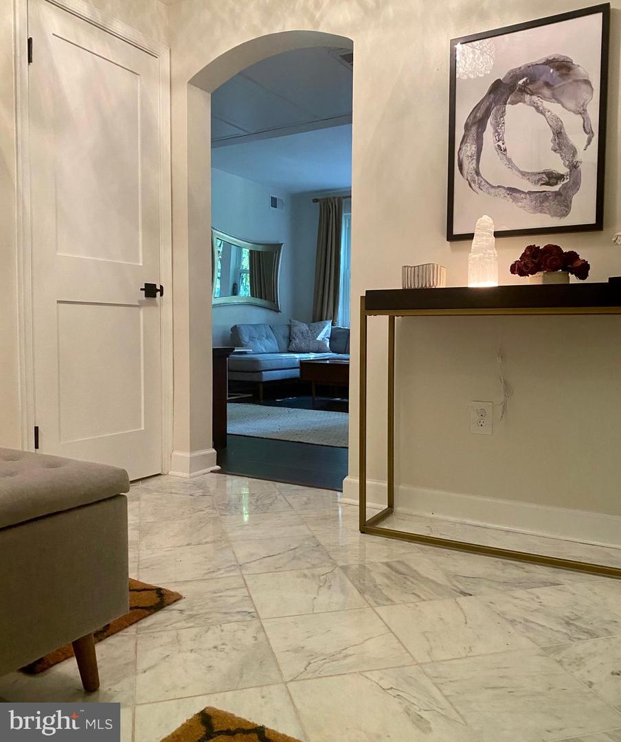 1800 Key BOULEVARD Unit: 9493