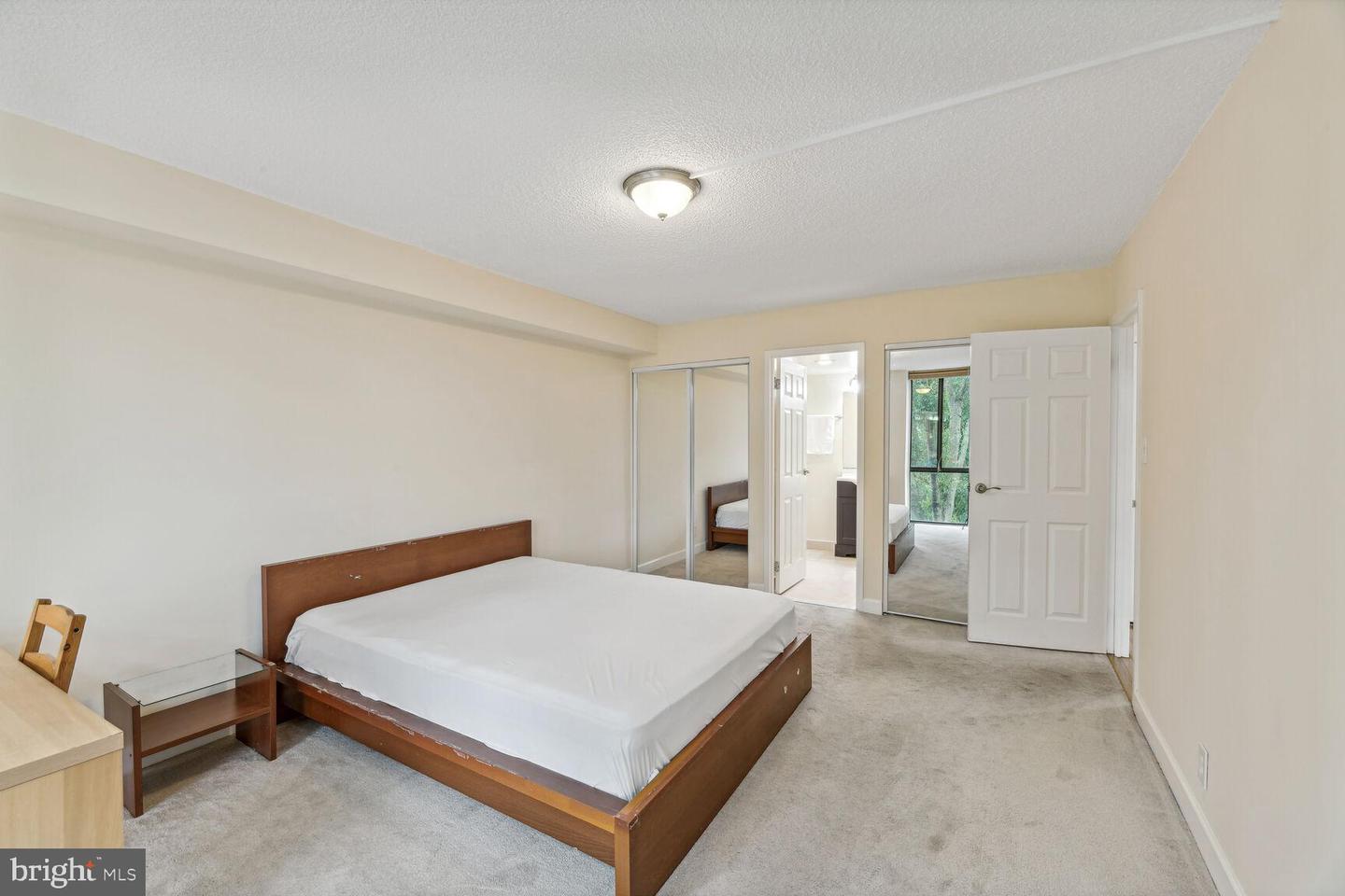 1401 N Rhodes STREET Unit: 406