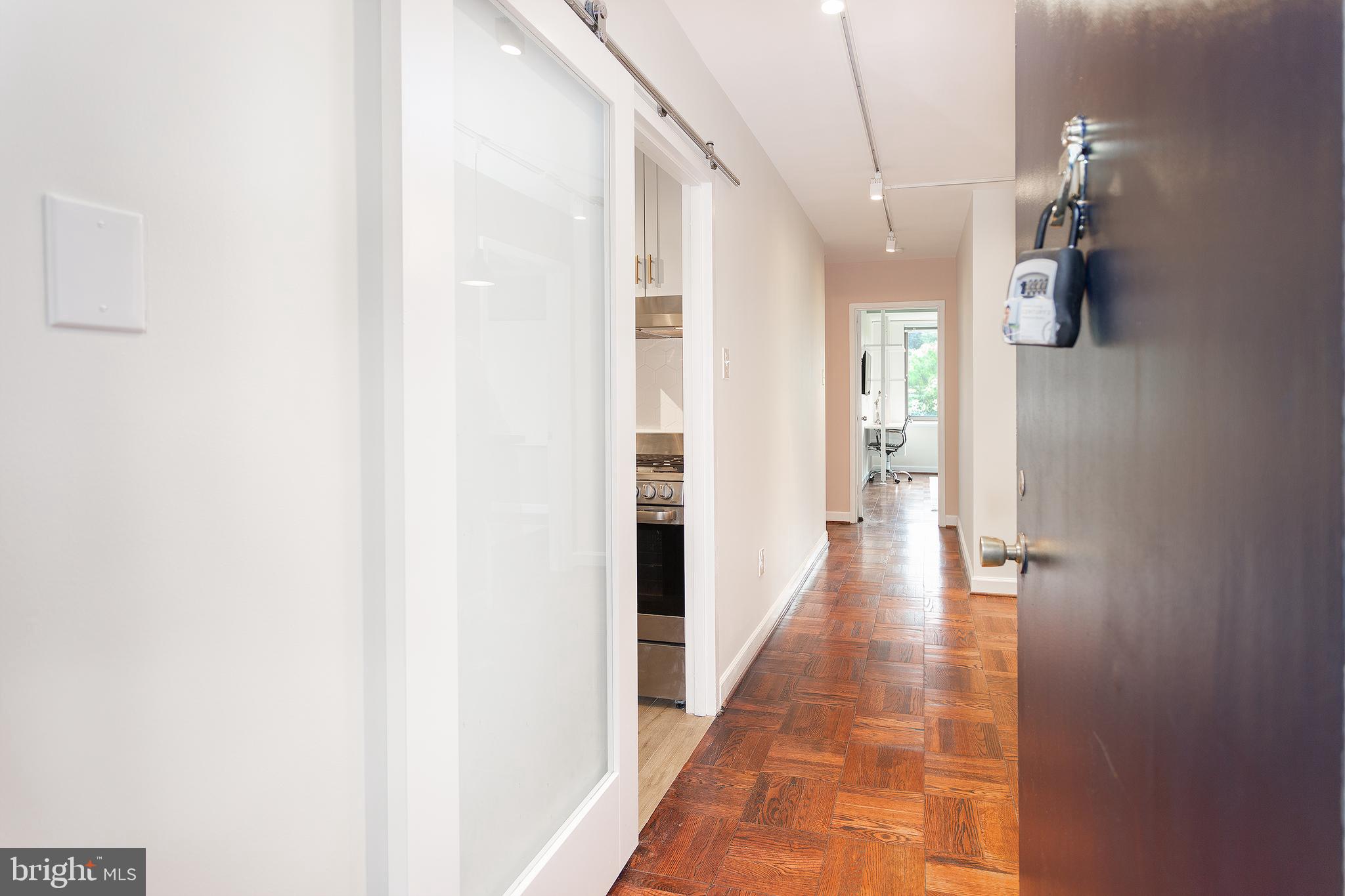 1111 Arlington BOULEVARD Unit: 318