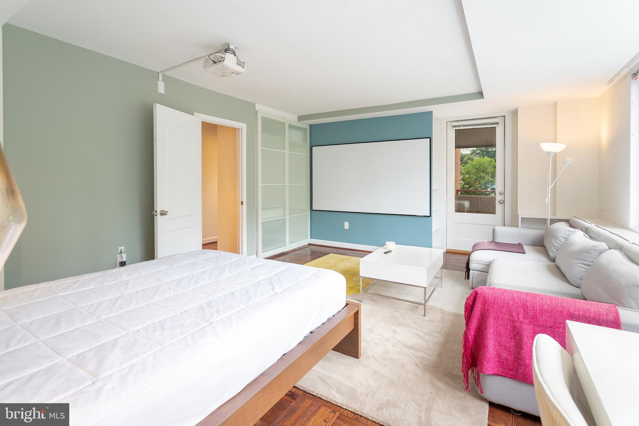 1111 Arlington BOULEVARD Unit: 318