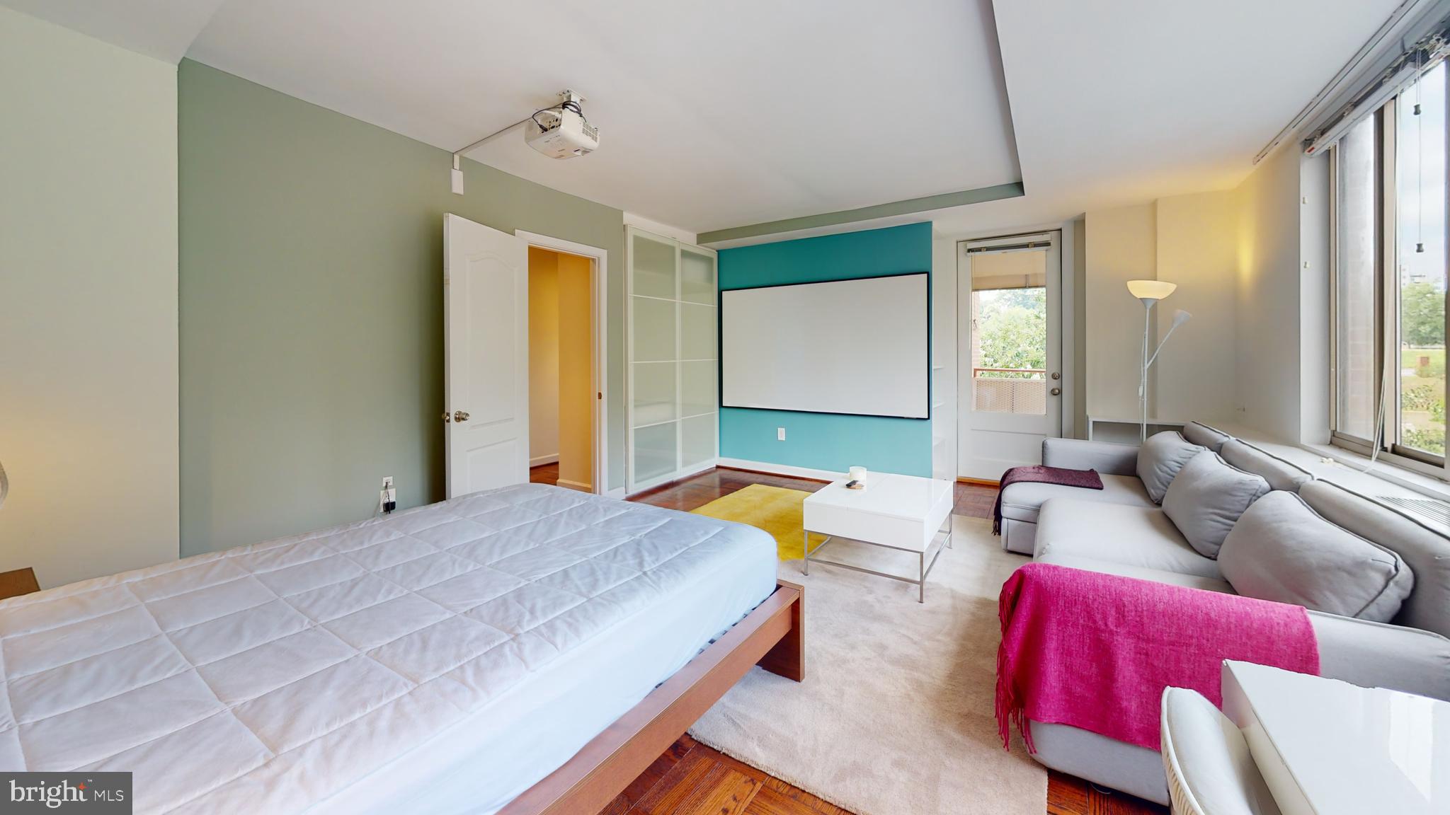 1111 Arlington BOULEVARD Unit: 318
