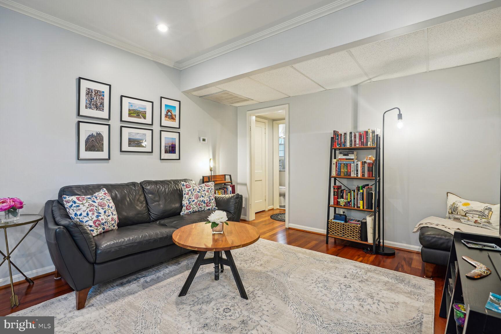 1920 N Rhodes STREET Unit: 74