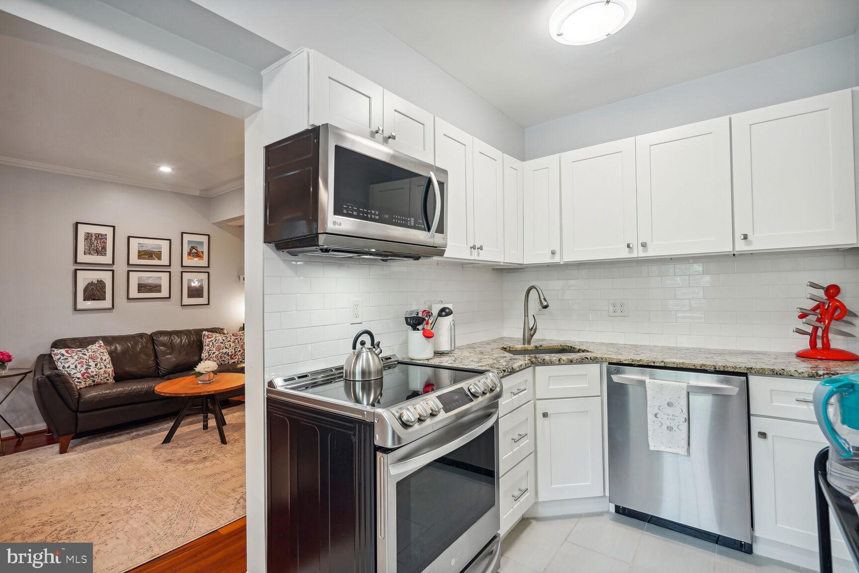 1920 N Rhodes STREET Unit: 74