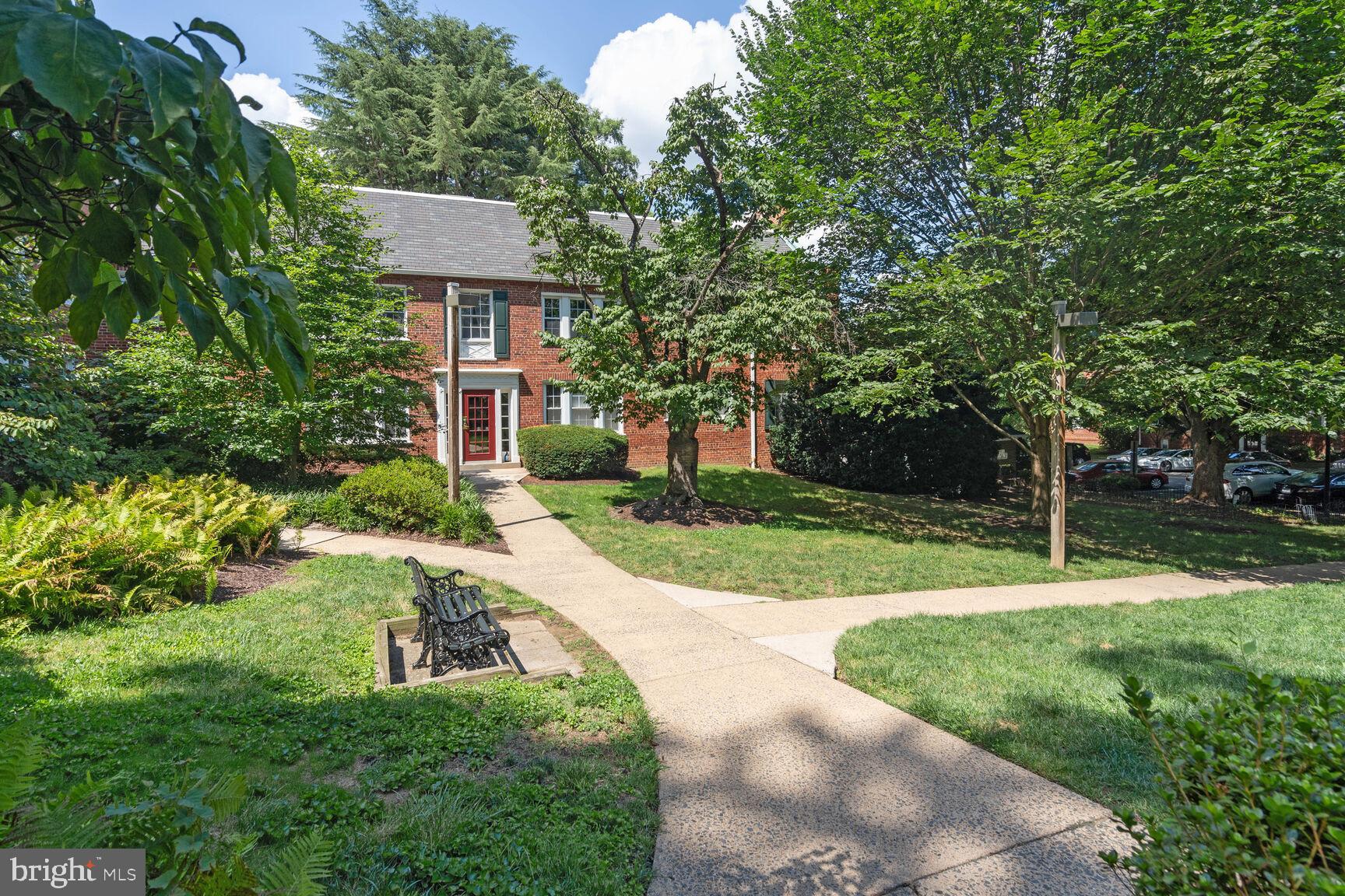 1920 N Rhodes STREET Unit: 74