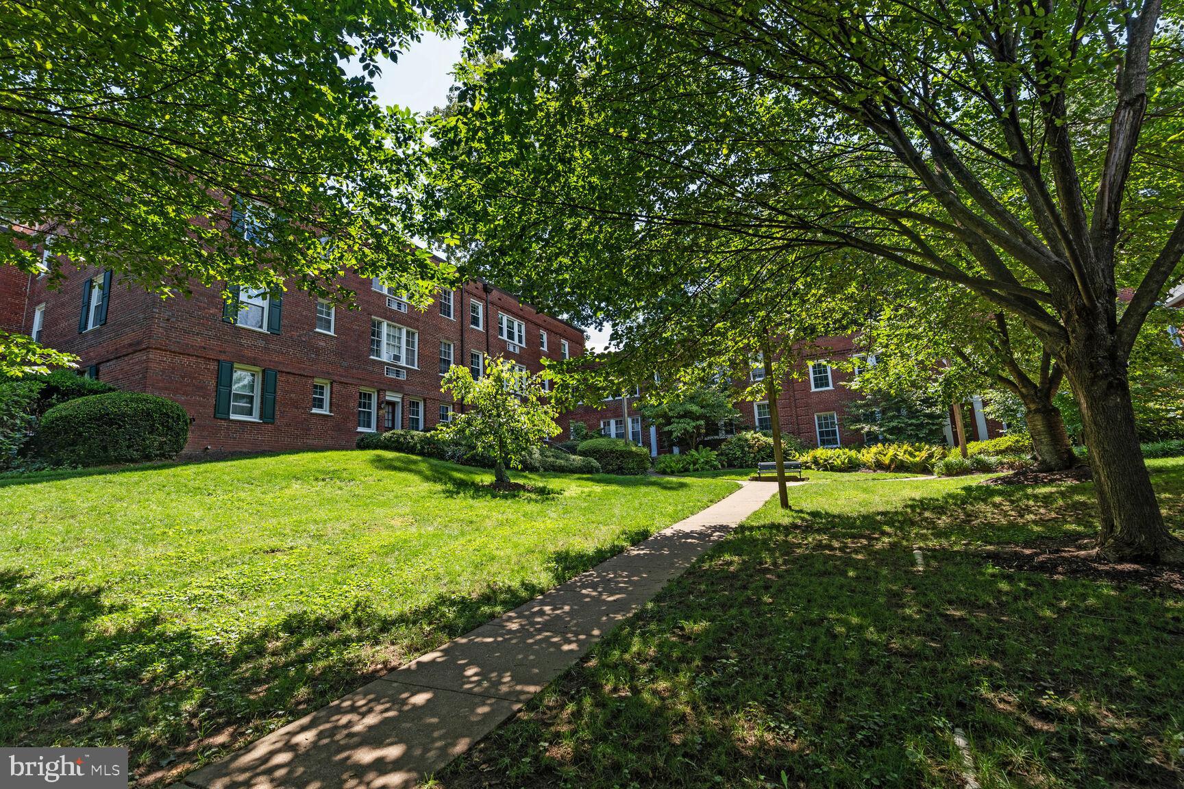 1920 N Rhodes STREET Unit: 74