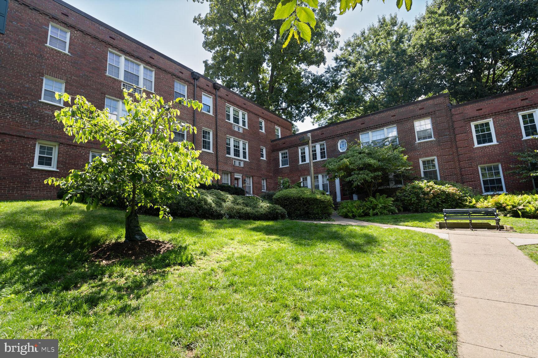 1920 N Rhodes STREET Unit: 74