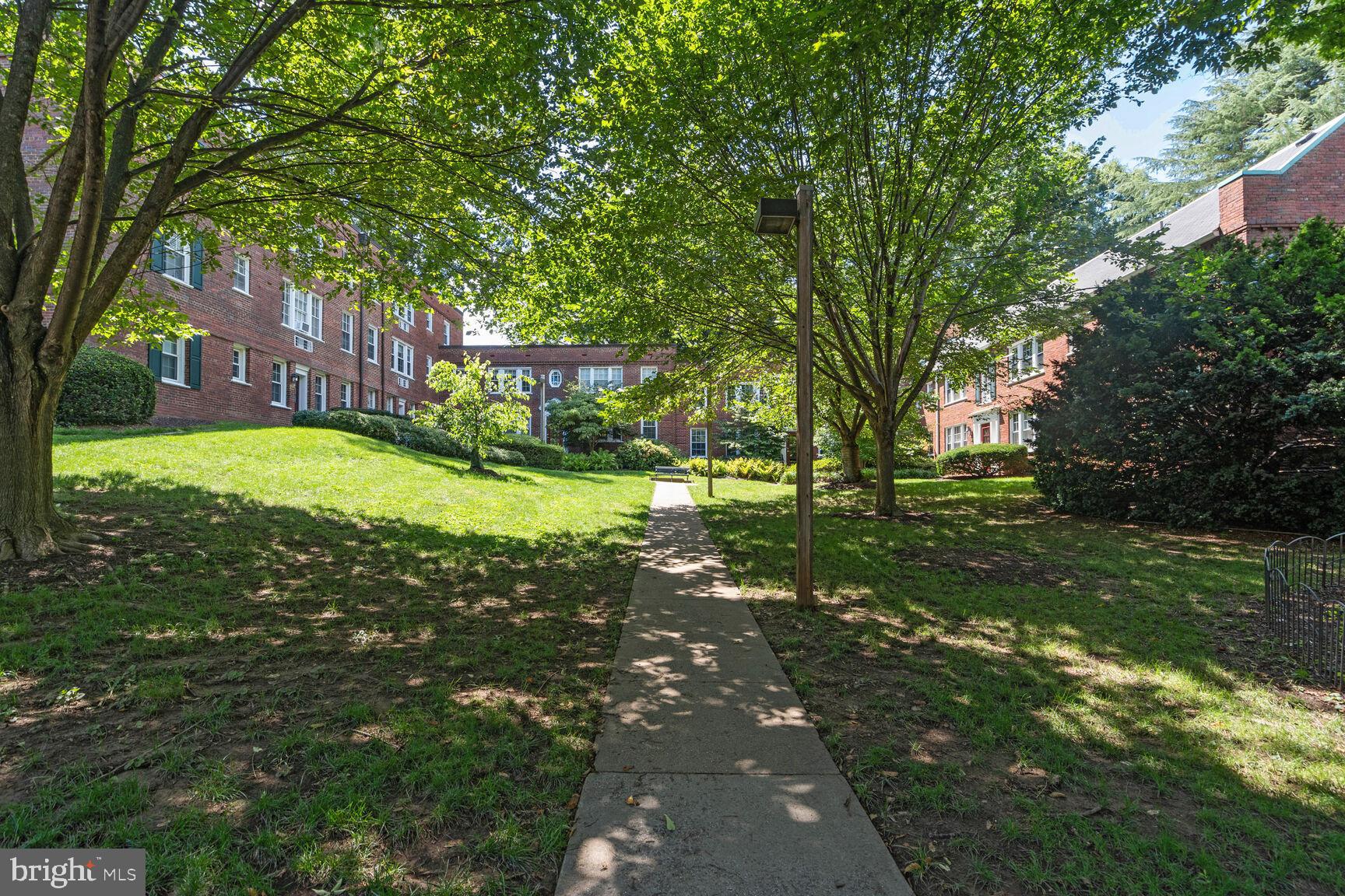1920 N Rhodes STREET Unit: 74