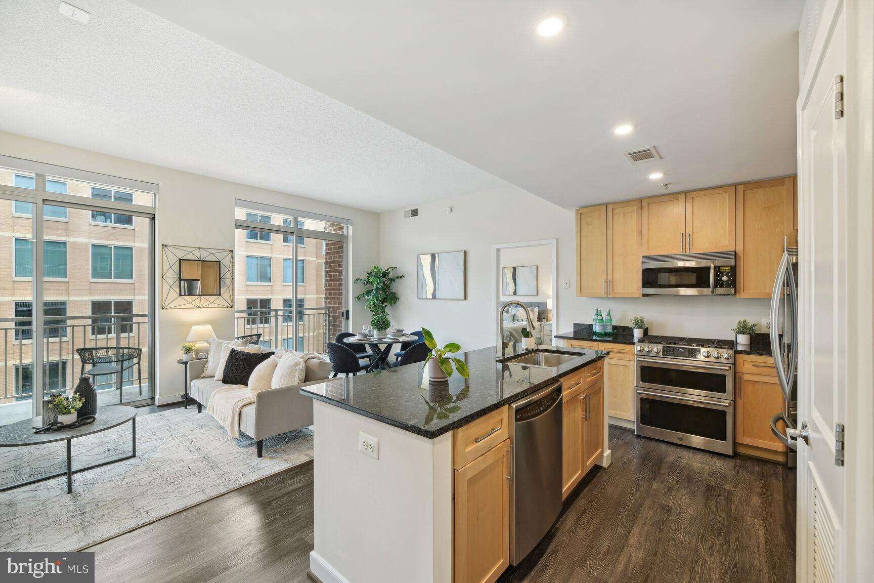 820 N Pollard STREET Unit: 609