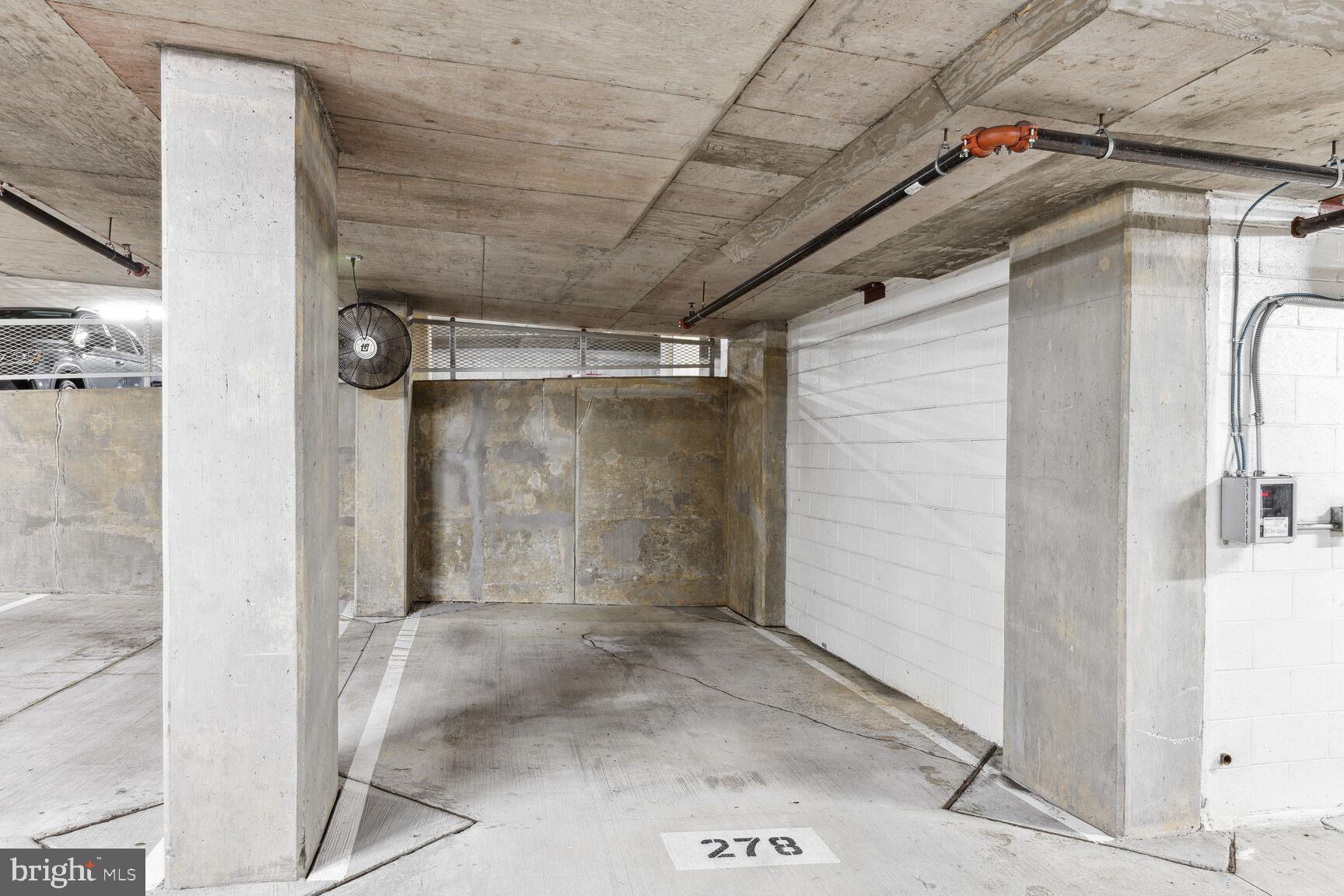 820 N Pollard STREET Unit: 609