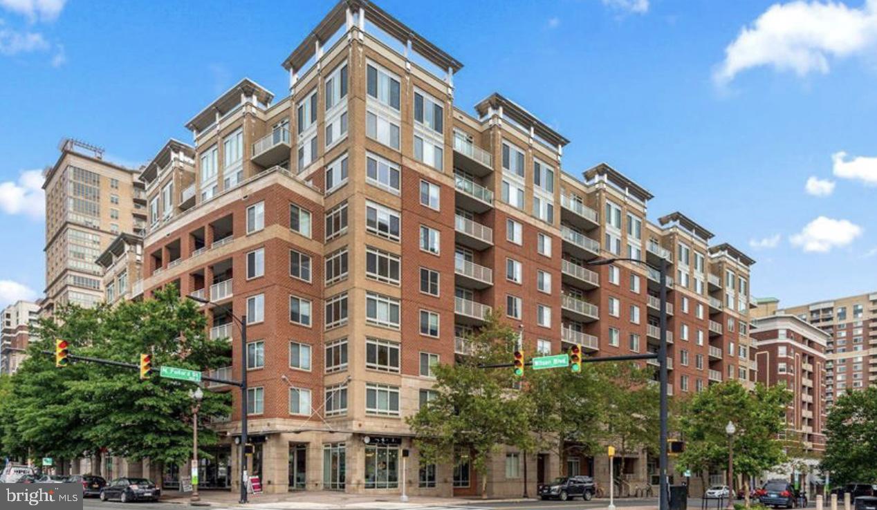 820 N Pollard STREET Unit: 609