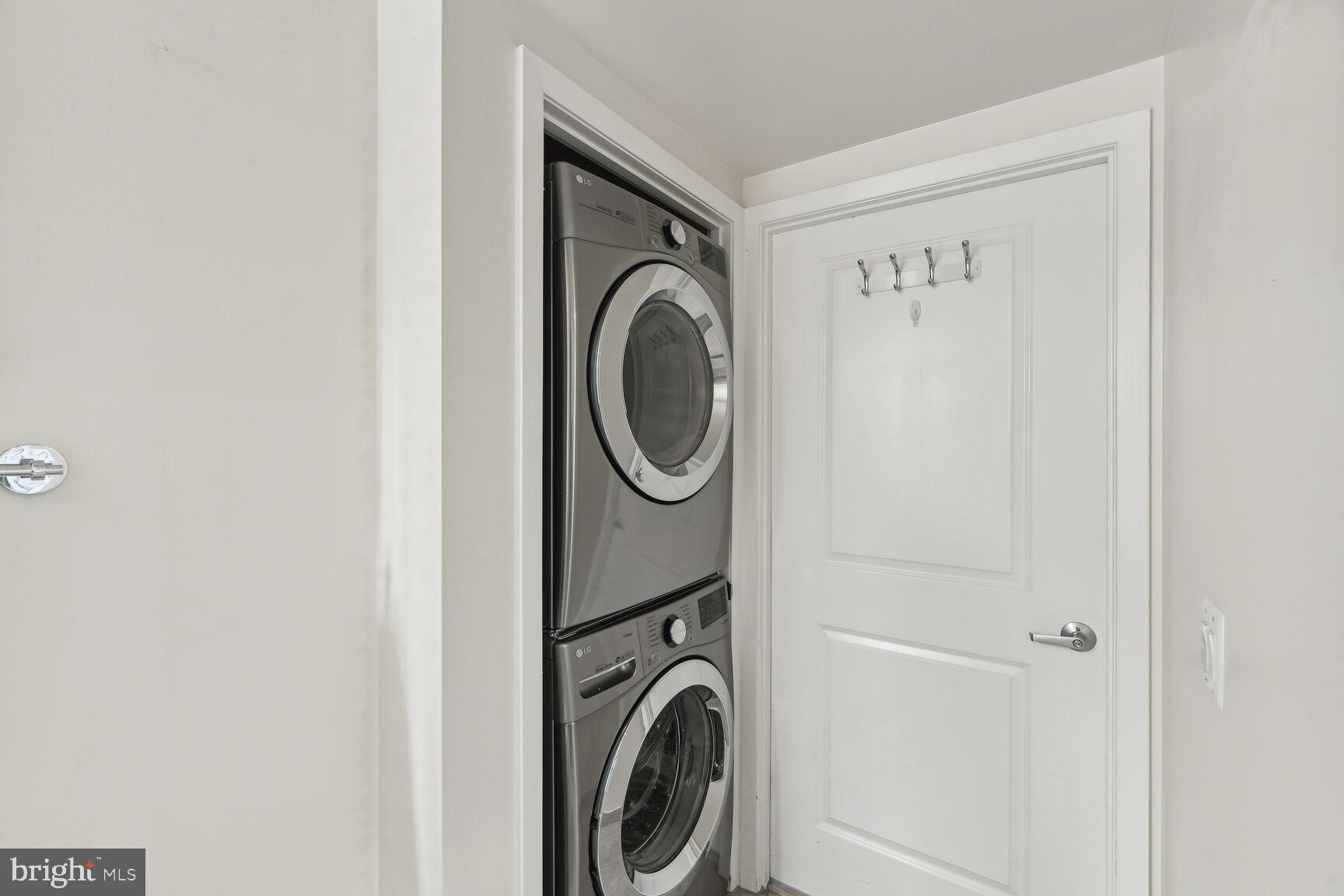 820 N Pollard STREET Unit: 609