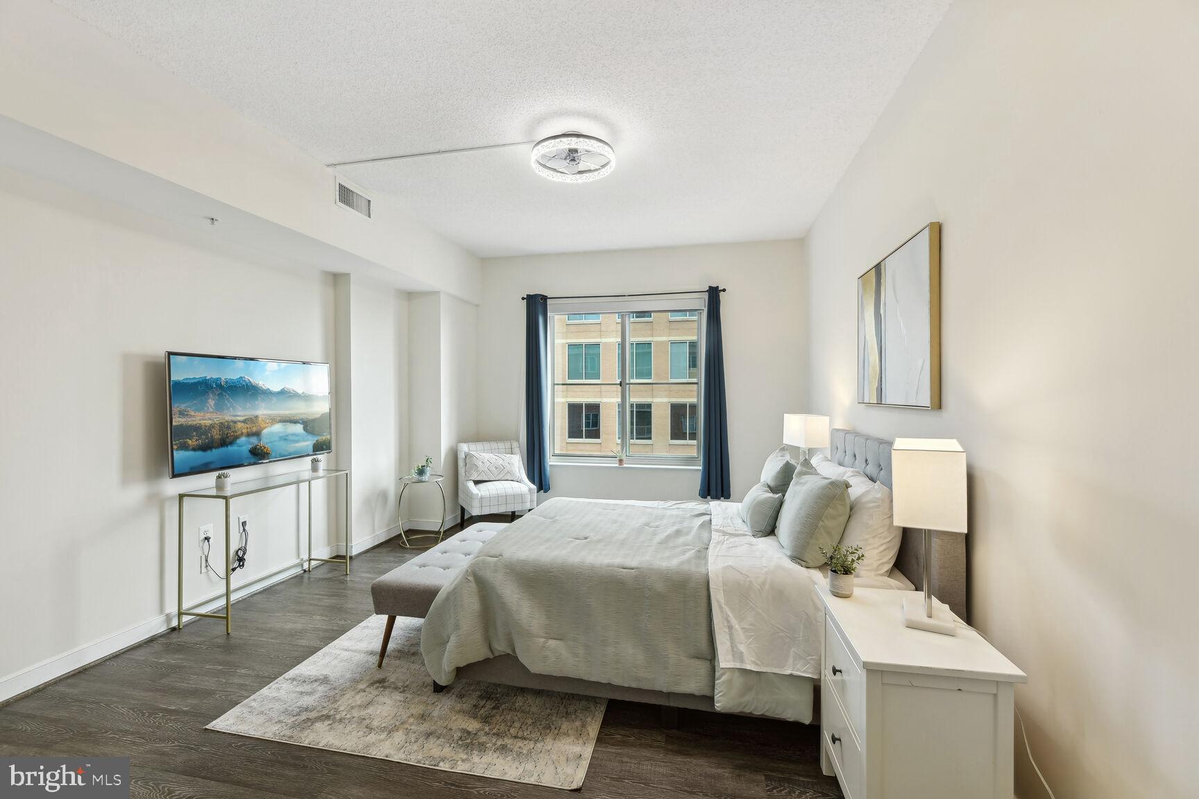 820 N Pollard STREET Unit: 609