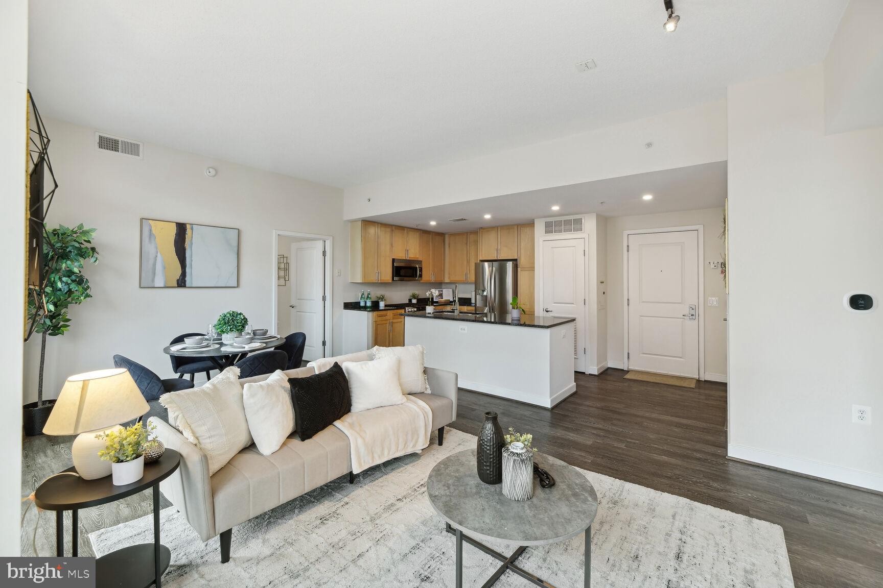 820 N Pollard STREET Unit: 609