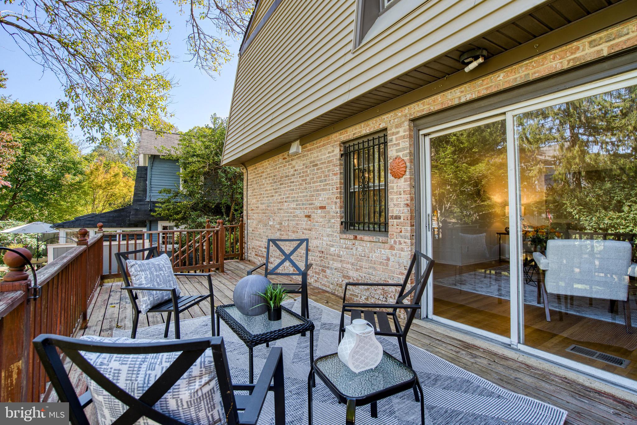 4891 Old Dominion DRIVE