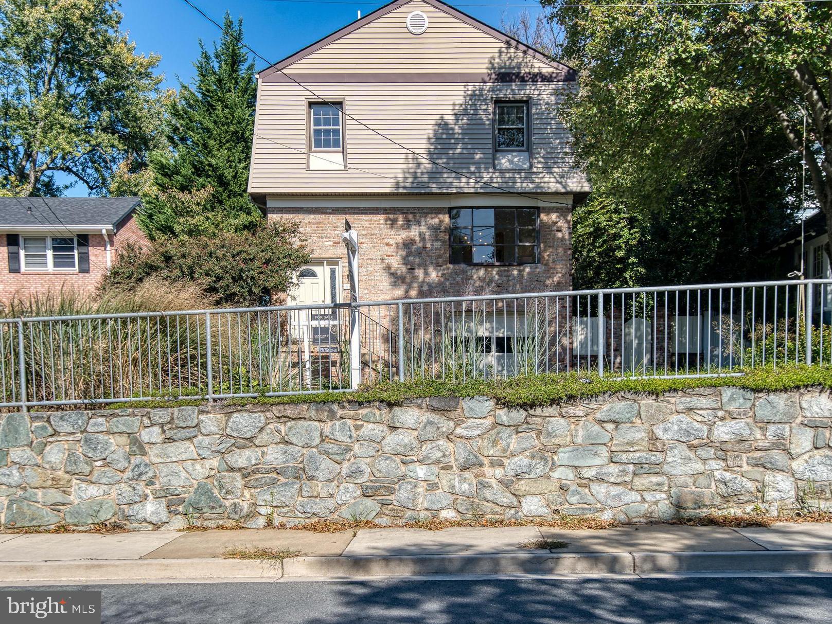 4891 Old Dominion DRIVE